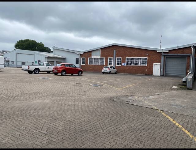 2,184M² WAREHOUSE TO LET IN NEW GERMANY